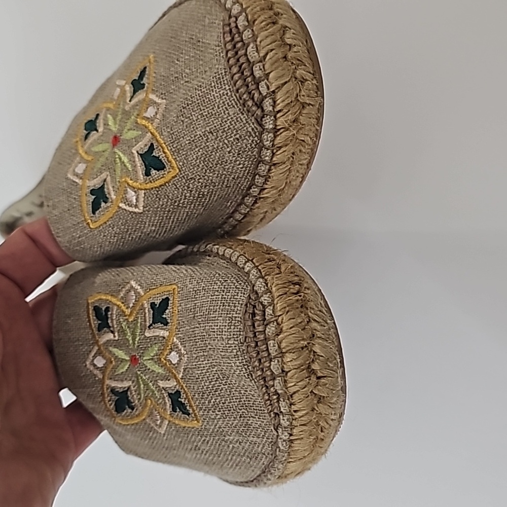 Viscata Espadrille Tan Slip On Loafers Womens 41 EUC Embroidered Tile Multicolor - Picture 6 of 9